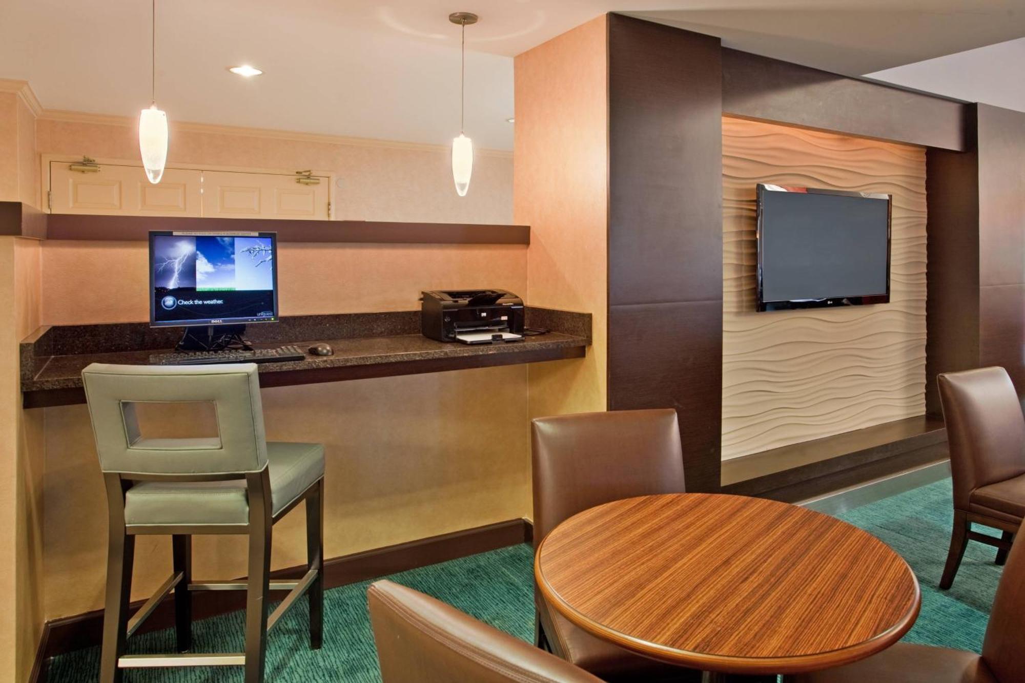 Residence Inn By Marriott Fort Lauderdale City Of Плантейшен Экстерьер фото