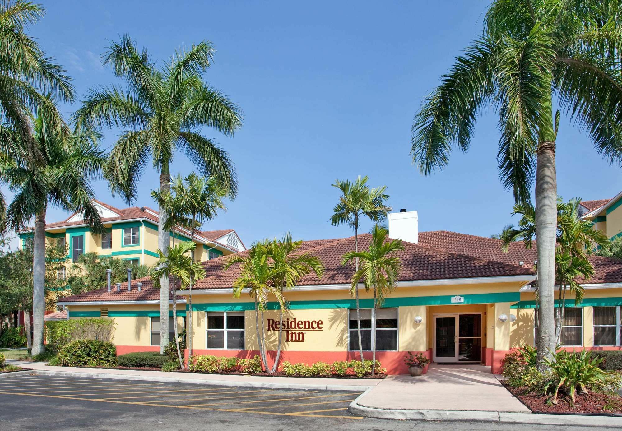 Residence Inn By Marriott Fort Lauderdale City Of Плантейшен Экстерьер фото